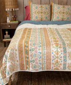 Natural Life Border Print Stitch Quilt