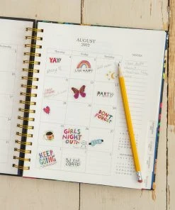 Natural Life 2022-23 17 Month Planner Gifts & Fun Things