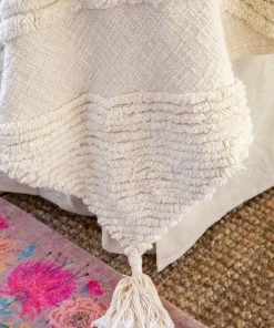 Natural Life Diamond Tufted Coverlet
