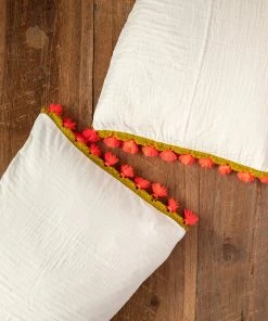 Natural Life Isabel Tassel Shams