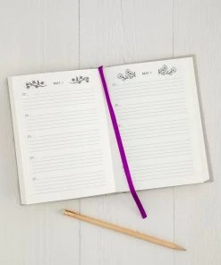 Natural Life Back To Campus 5 Year Journal