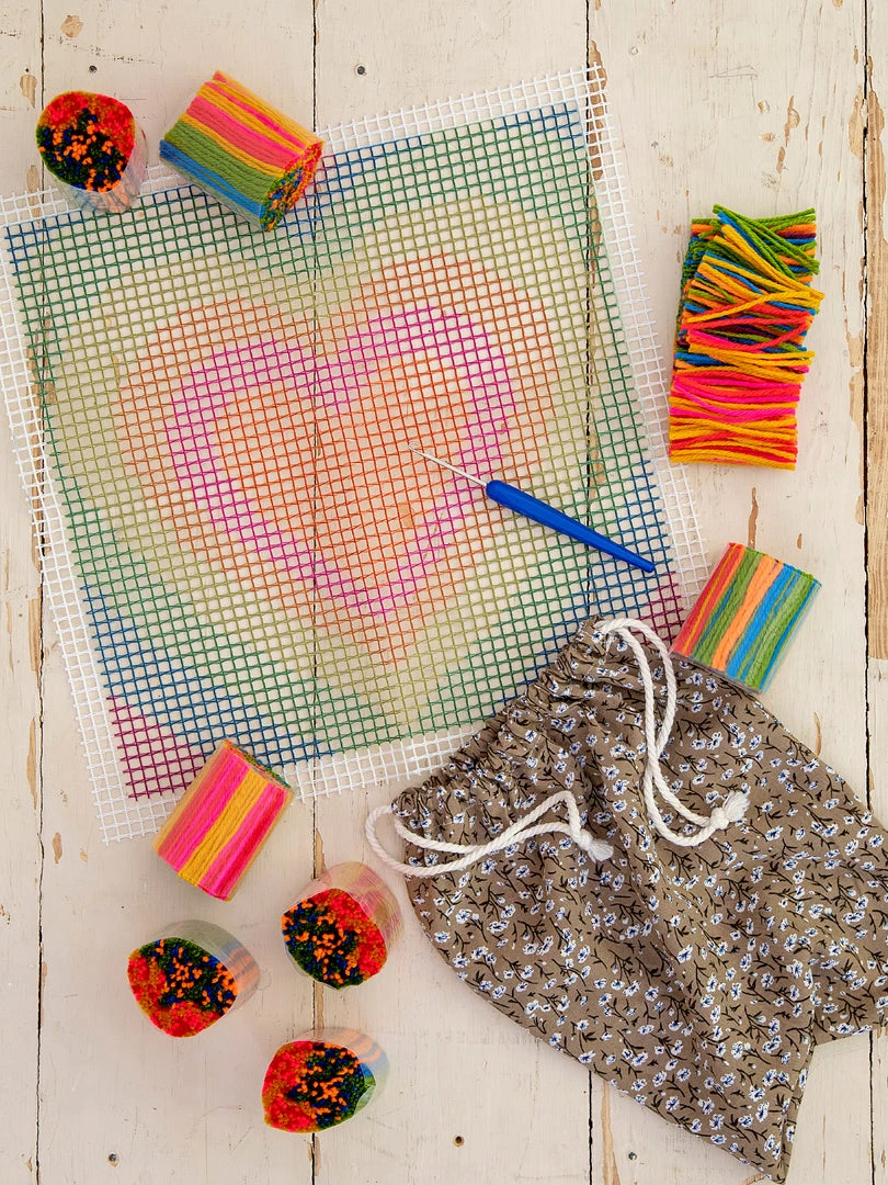 Natural Life FUN & GIFTS Latch Hook Kit 9 Natural Life FUN & GIFTS Latch Hook Kit