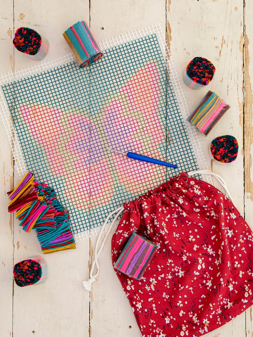 Natural Life FUN & GIFTS Latch Hook Kit 13 Natural Life FUN & GIFTS Latch Hook Kit