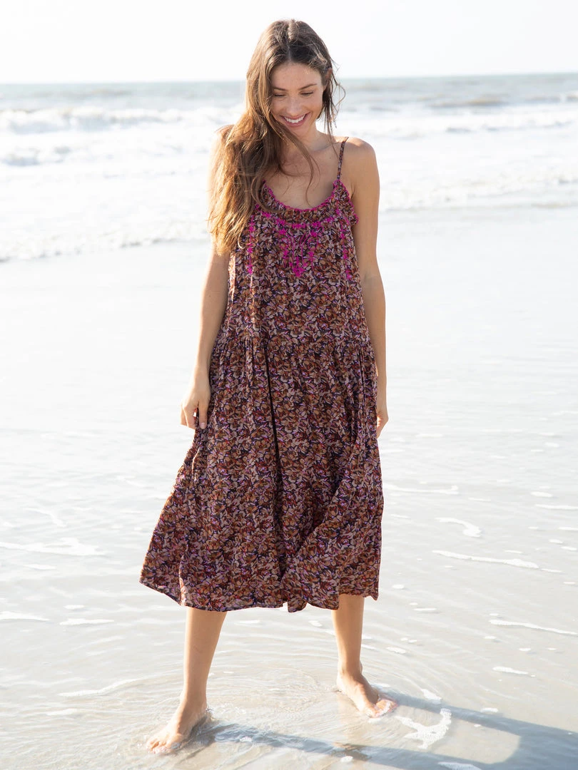 Natural Life Embroidered Harley Midi Dress NEW & TRENDING 3 Natural Life Embroidered Harley Midi Dress NEW & TRENDING