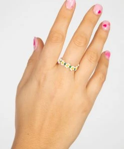 Natural Life Beaded Daisy Ring
