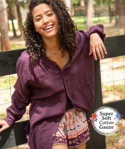 Natural Life NEW & TRENDING Laid Back Button Down