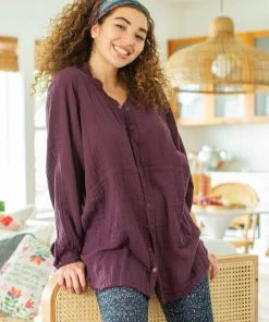 Natural Life NEW & TRENDING Laid Back Button Down