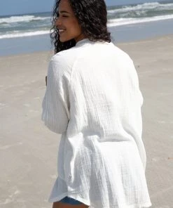 Natural Life NEW & TRENDING Laid Back Button Down