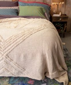 Natural Life Diamond Tufted Coverlet